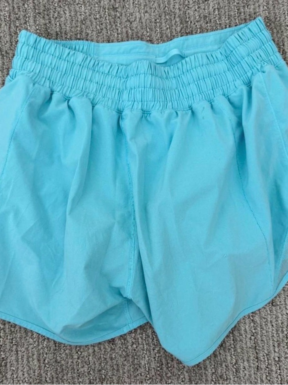 Lululemon Hotty hot shorts size 6 high rise